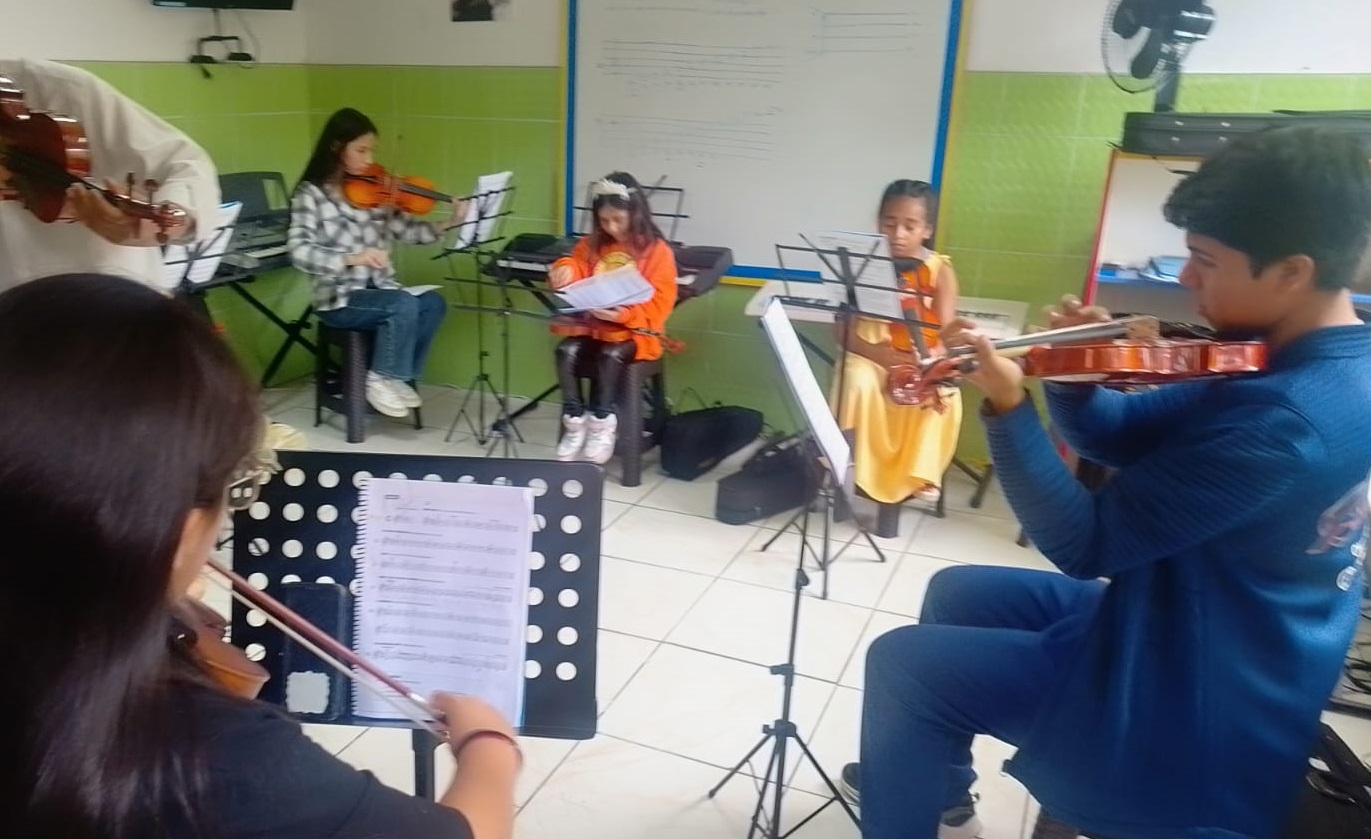 Clases grupales de violín